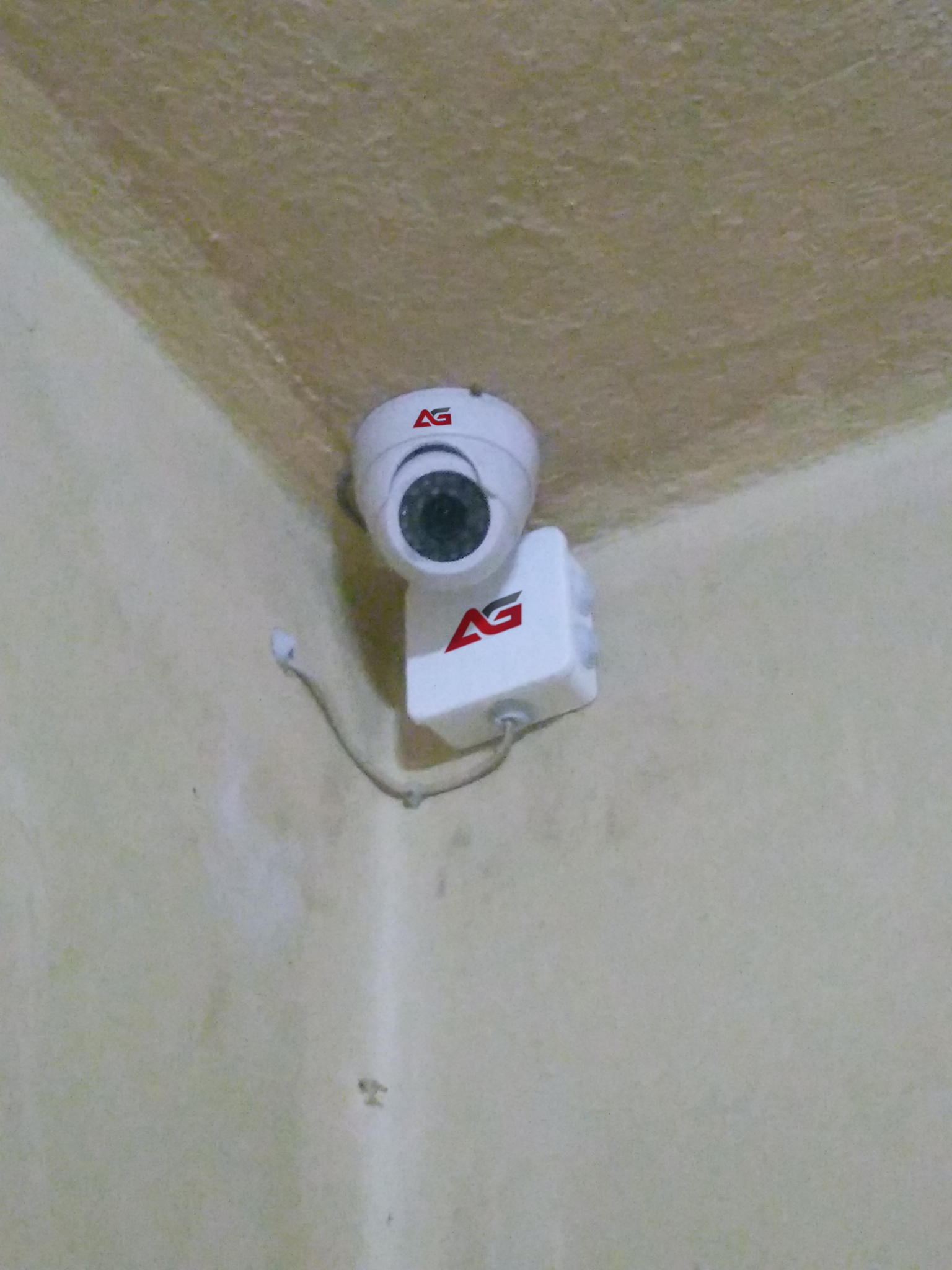 Camera quan sát lắp tại vị trí ra vào giúp hỗ trợ nhu cầu lắp đặt camera bình dương và xem từ xa.