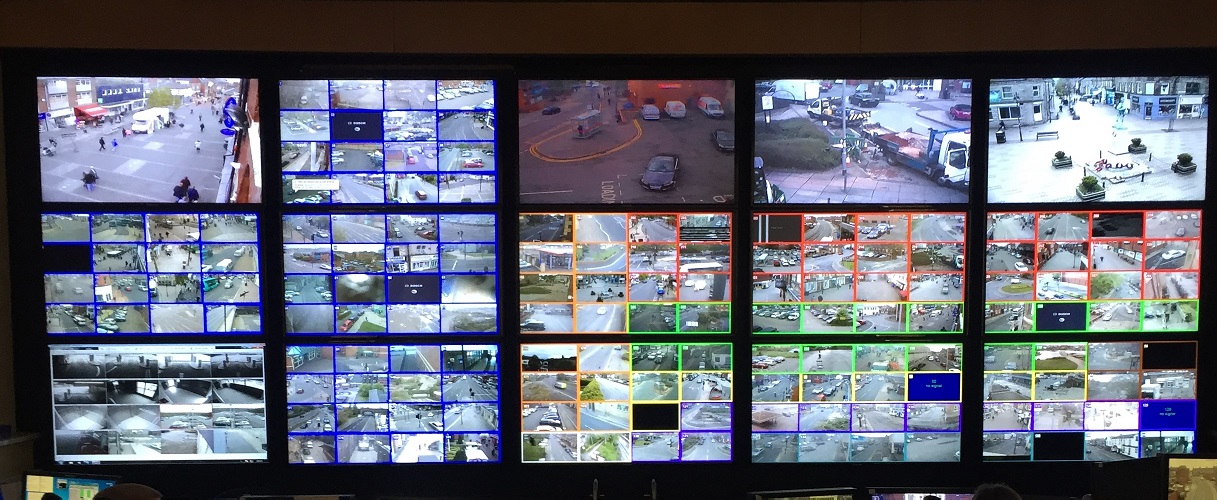 Camera quan sát lắp tại vị trí ra vào giúp hỗ trợ nhu cầu lắp đặt camera nhà trọ và xem từ xa.